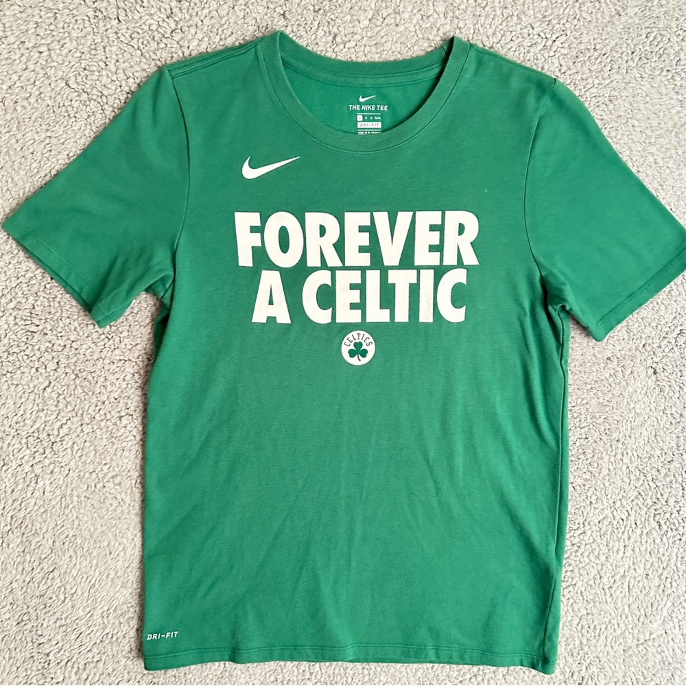 Nike Dri-Fit Men’s Basketball “Boston Forever” Celtic T-Shirt